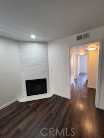 21815 Saticoy Street 30, Los Angeles, CA 91304
