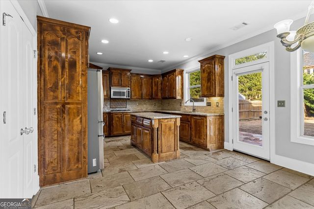 1393 Chloe Drive, Lawrenceville, GA 30043