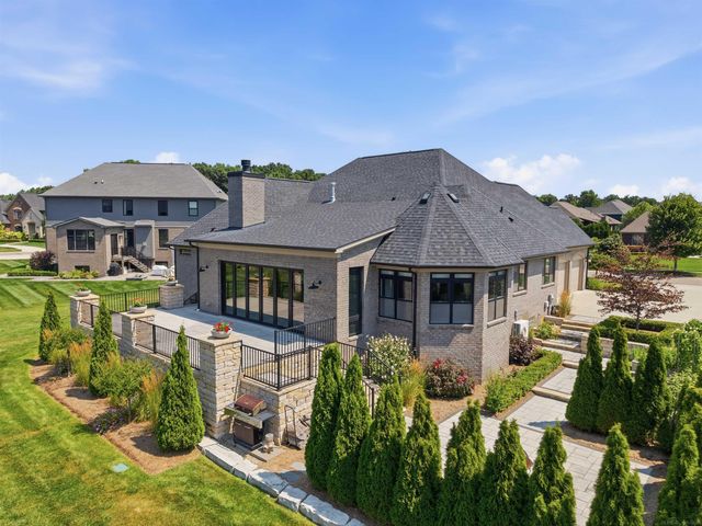 3308 Grantham Court, Oakland Twp, MI 48363