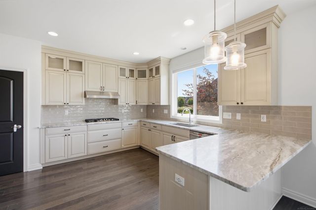 3308 Grantham Court, Oakland Twp, MI 48363