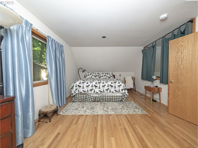 71397 Fishhawk Rd, Clatskanie, OR 97016