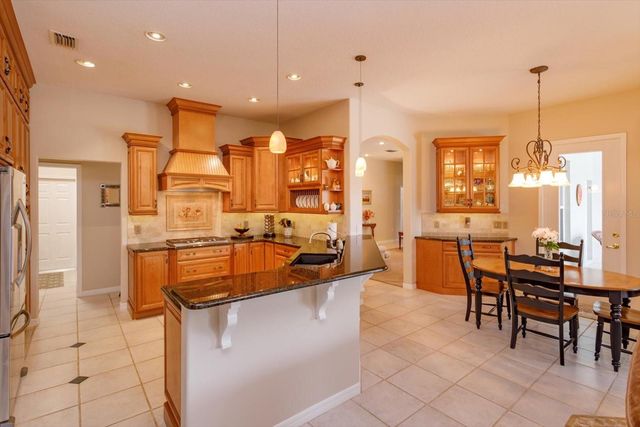 2898 OAK BLUFF WAY, Oviedo, FL 32765