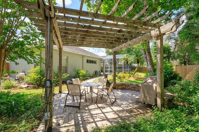2898 OAK BLUFF WAY, Oviedo, FL 32765