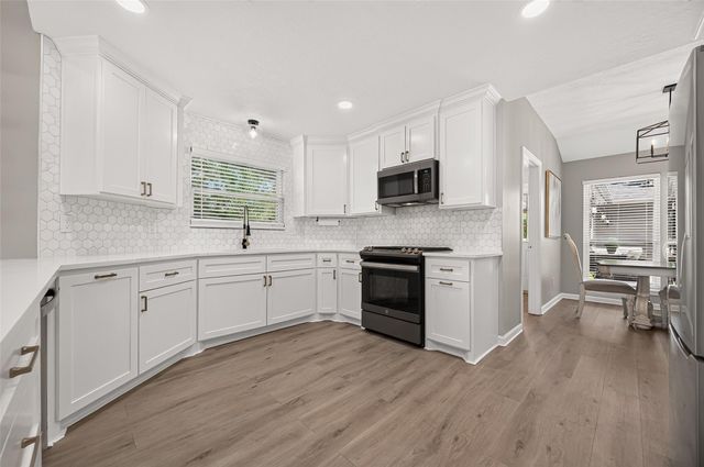 1411 Bittersweet Court, Richmond, TX 77406