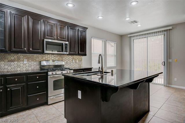 964 Wagner Valley Street, Henderson, NV 89052
