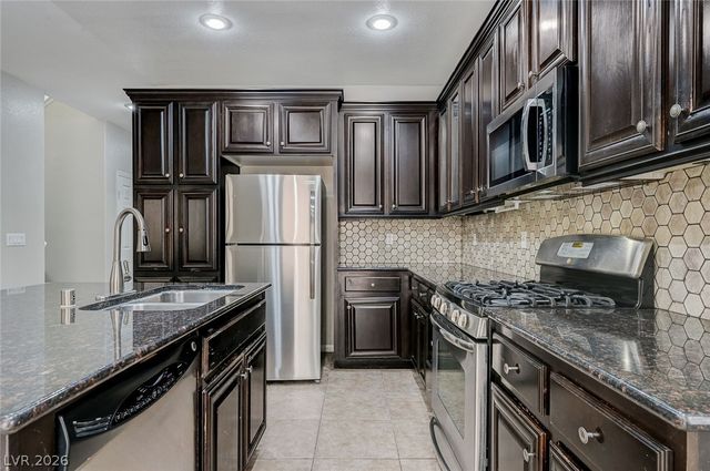 964 Wagner Valley Street, Henderson, NV 89052