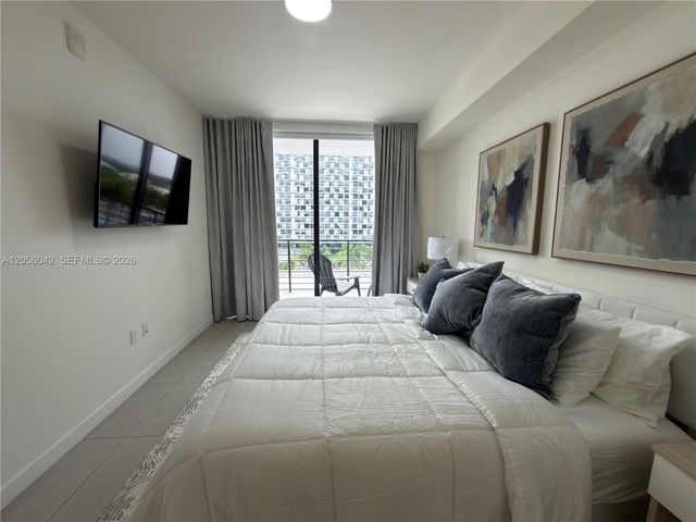 5350 NW 84th Ave 606, Doral, FL 33166