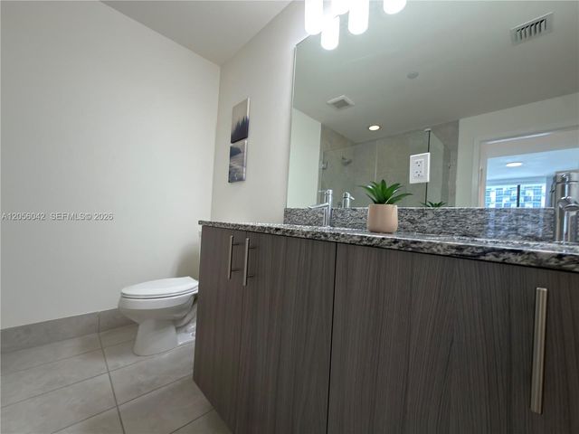 5350 NW 84th Ave 606, Doral, FL 33166