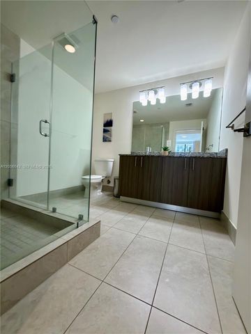 5350 NW 84th Ave 606, Doral, FL 33166