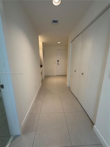 5350 NW 84th Ave 606, Doral, FL 33166