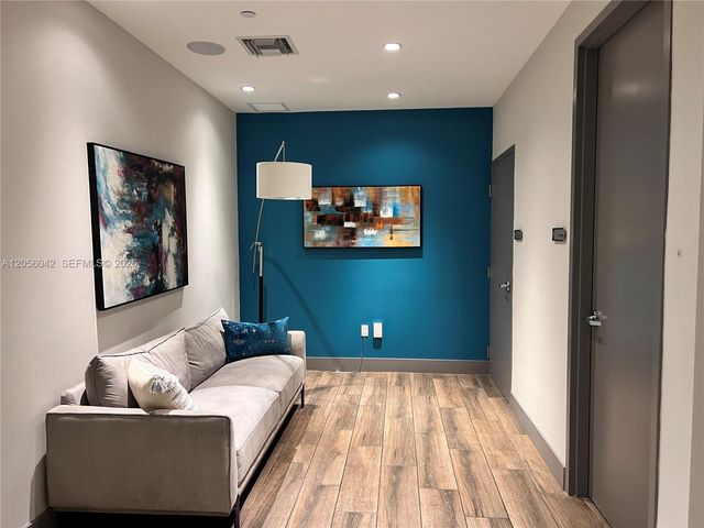 5350 NW 84th Ave 606, Doral, FL 33166