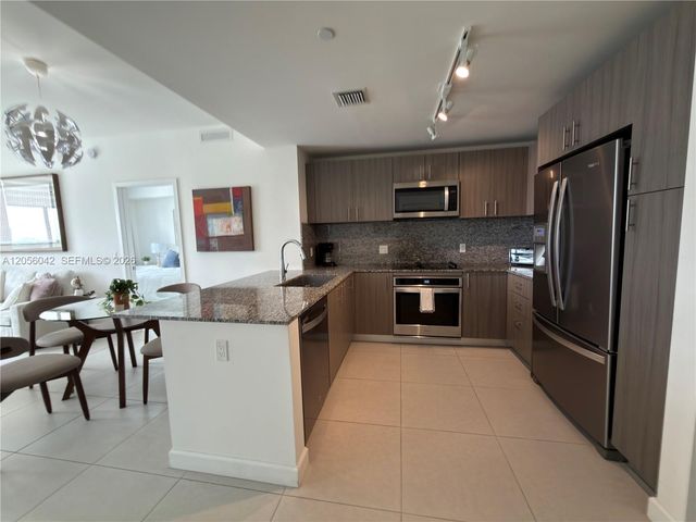5350 NW 84th Ave 606, Doral, FL 33166