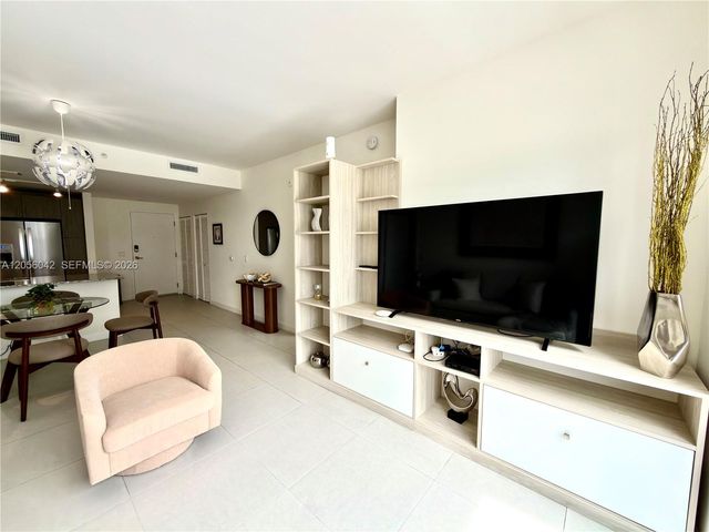 5350 NW 84th Ave 606, Doral, FL 33166