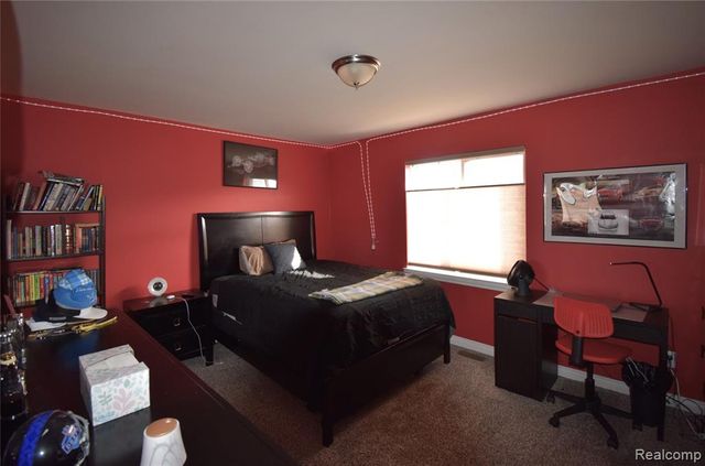55752 Timbers Edge Drive, Utica, MI 48316