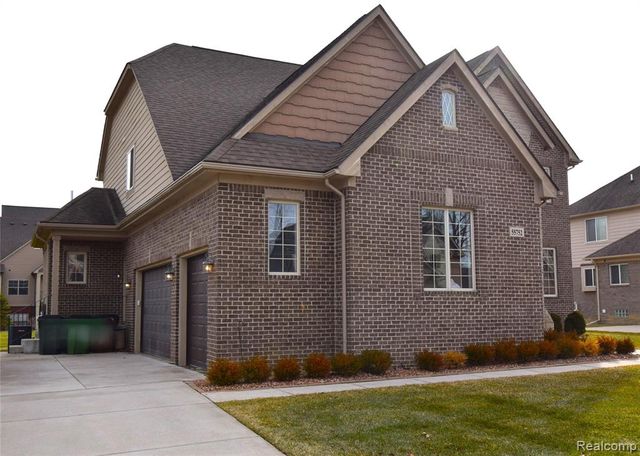 55752 Timbers Edge Drive, Utica, MI 48316