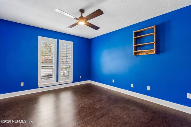 1877 CHRISTOPHER POINT Road S, Jacksonville, FL 32217