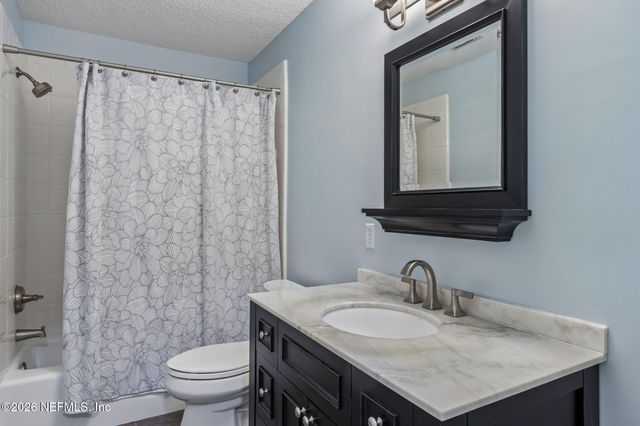 1877 CHRISTOPHER POINT Road S, Jacksonville, FL 32217