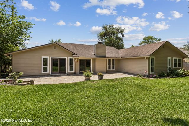 1877 CHRISTOPHER POINT Road S, Jacksonville, FL 32217