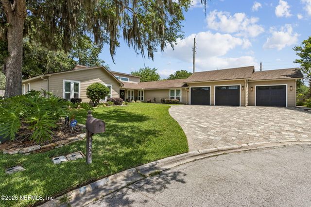 1877 CHRISTOPHER POINT Road S, Jacksonville, FL 32217