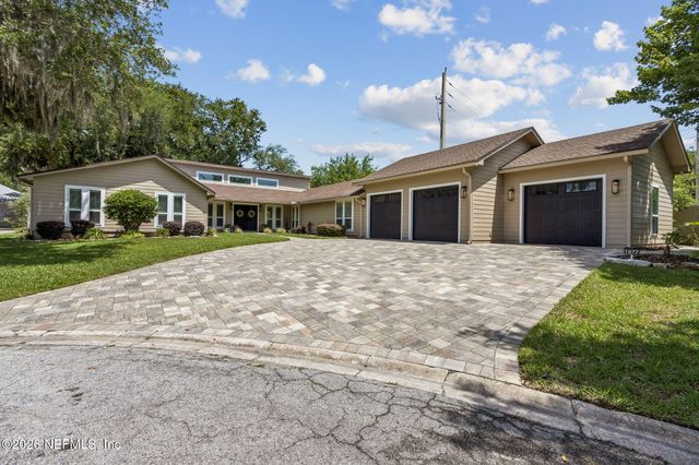 1877 CHRISTOPHER POINT Road S, Jacksonville, FL 32217