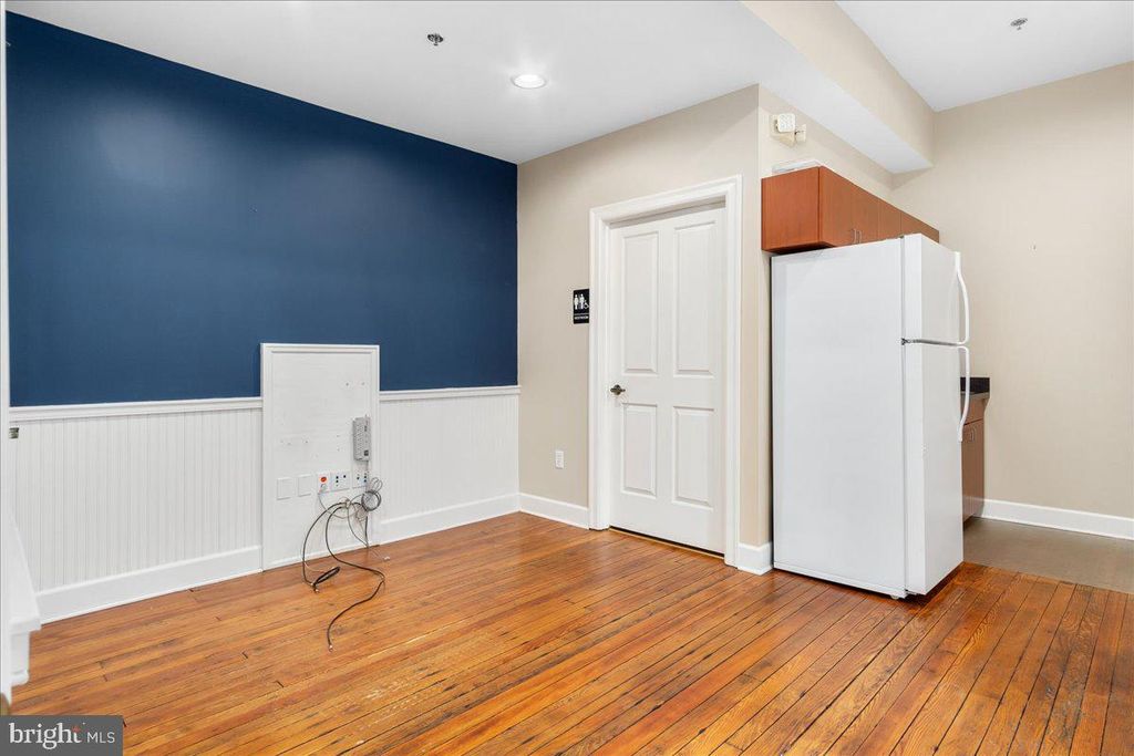 Image 11 of property listing at 140 S POTOMAC ST, Hagerstown, MD 21740