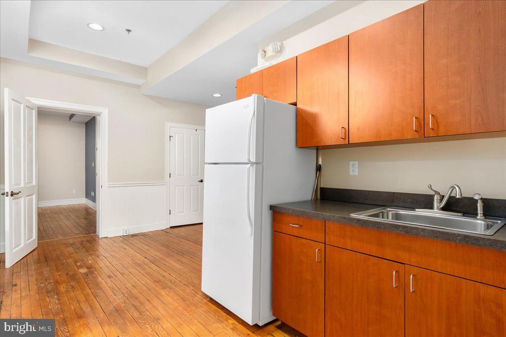 Image 13 of property listing at 140 S POTOMAC ST, Hagerstown, MD 21740