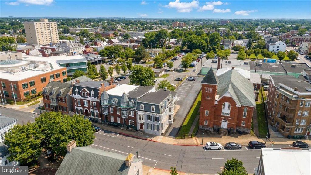 Image 34 of property listing at 140 S POTOMAC ST, Hagerstown, MD 21740