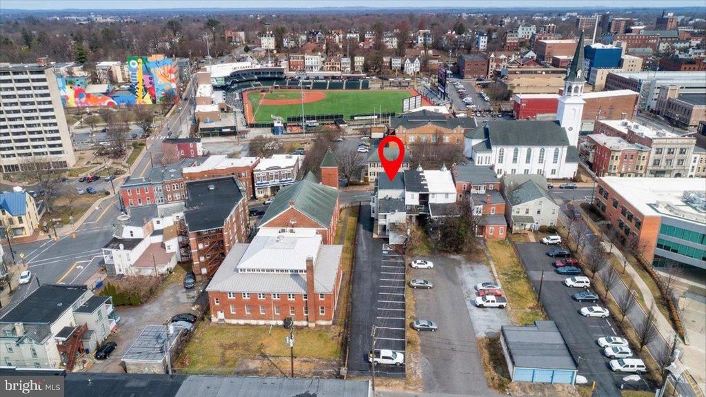 Image 36 of property listing at 140 S POTOMAC ST, Hagerstown, MD 21740