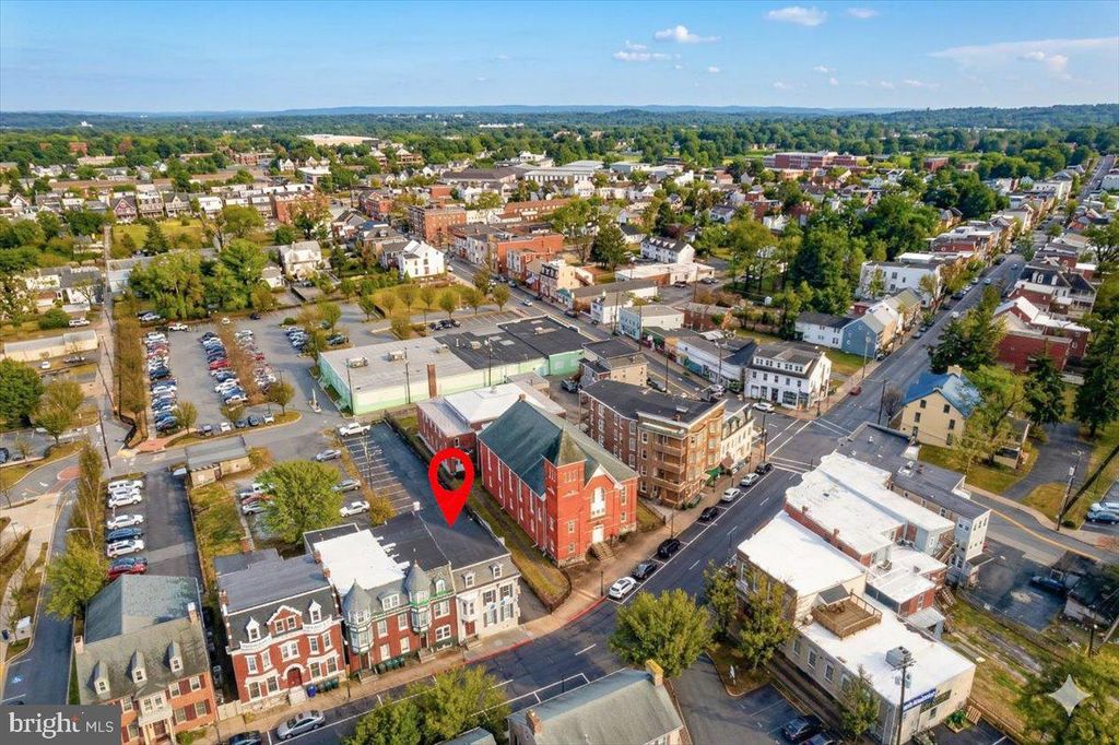 Image 38 of property listing at 140 S POTOMAC ST, Hagerstown, MD 21740