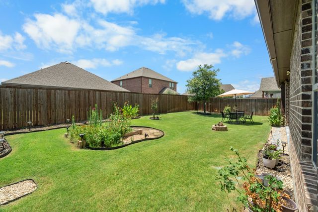 1833 Sebright Trail, Fort Worth, TX 76052