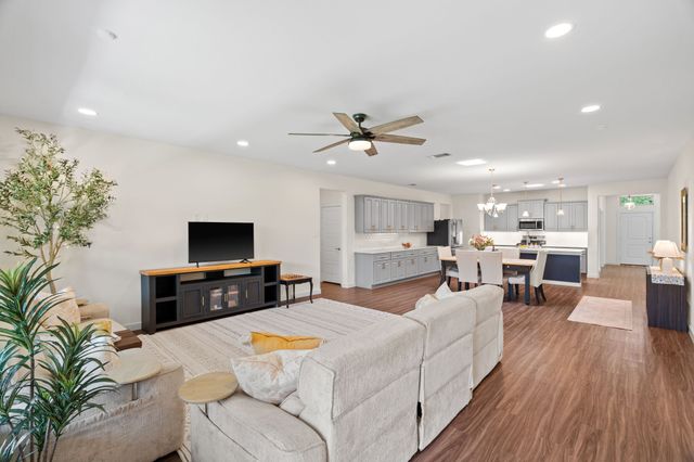 1833 Sebright Trail, Fort Worth, TX 76052