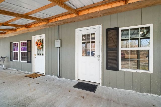 470484 E 723 Road, Westville, OK 74965