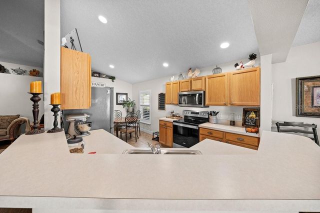 895 VANDERBILT DRIVE, Eustis, FL 32726