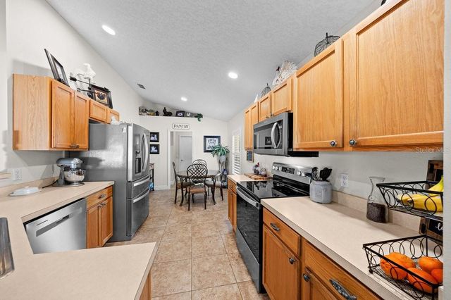 895 VANDERBILT DRIVE, Eustis, FL 32726