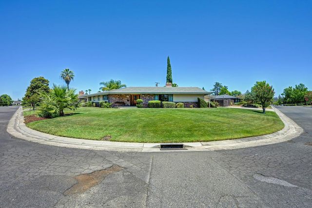 2800 Ashbourne Dr, Sacramento, CA 95821