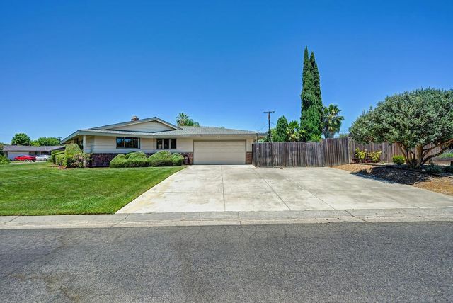 2800 Ashbourne Dr, Sacramento, CA 95821