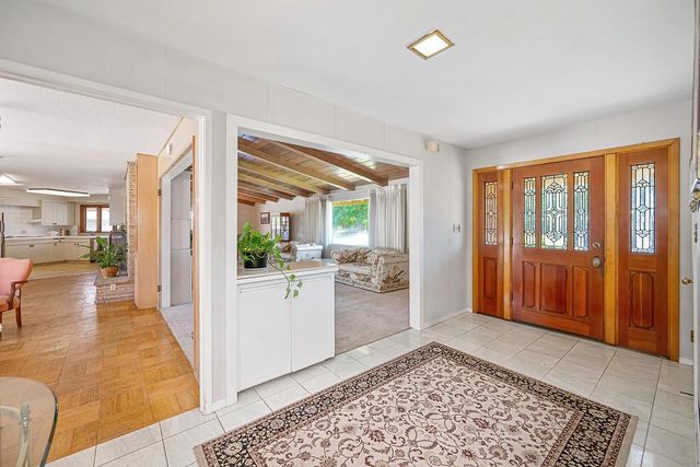 2800 Ashbourne Dr, Sacramento, CA 95821