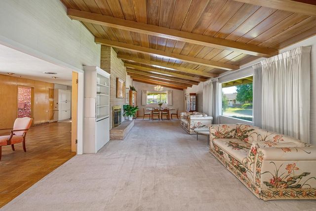 2800 Ashbourne Dr, Sacramento, CA 95821