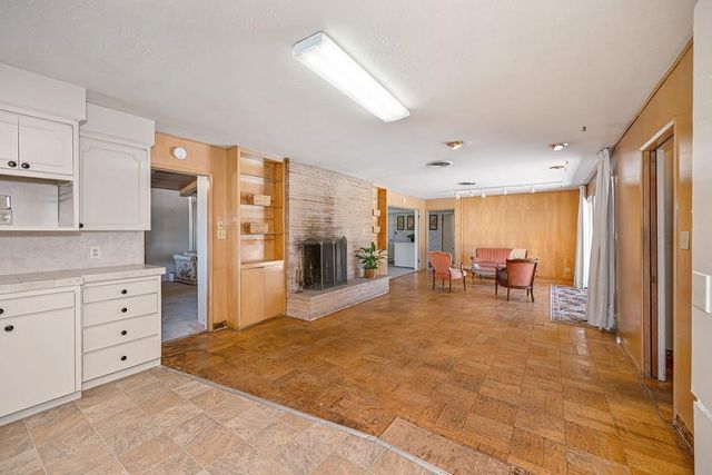 2800 Ashbourne Dr, Sacramento, CA 95821