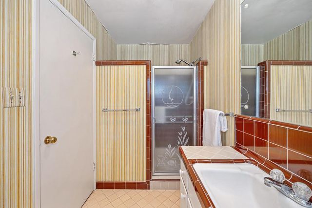 2800 Ashbourne Dr, Sacramento, CA 95821