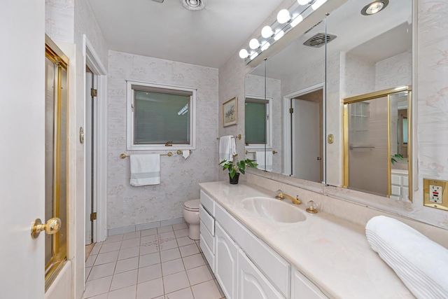 2800 Ashbourne Dr, Sacramento, CA 95821