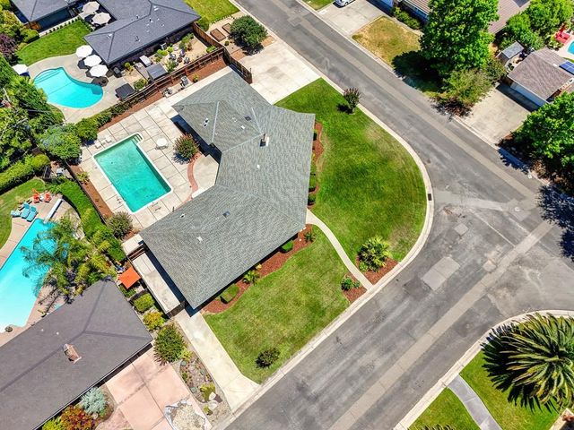 2800 Ashbourne Dr, Sacramento, CA 95821