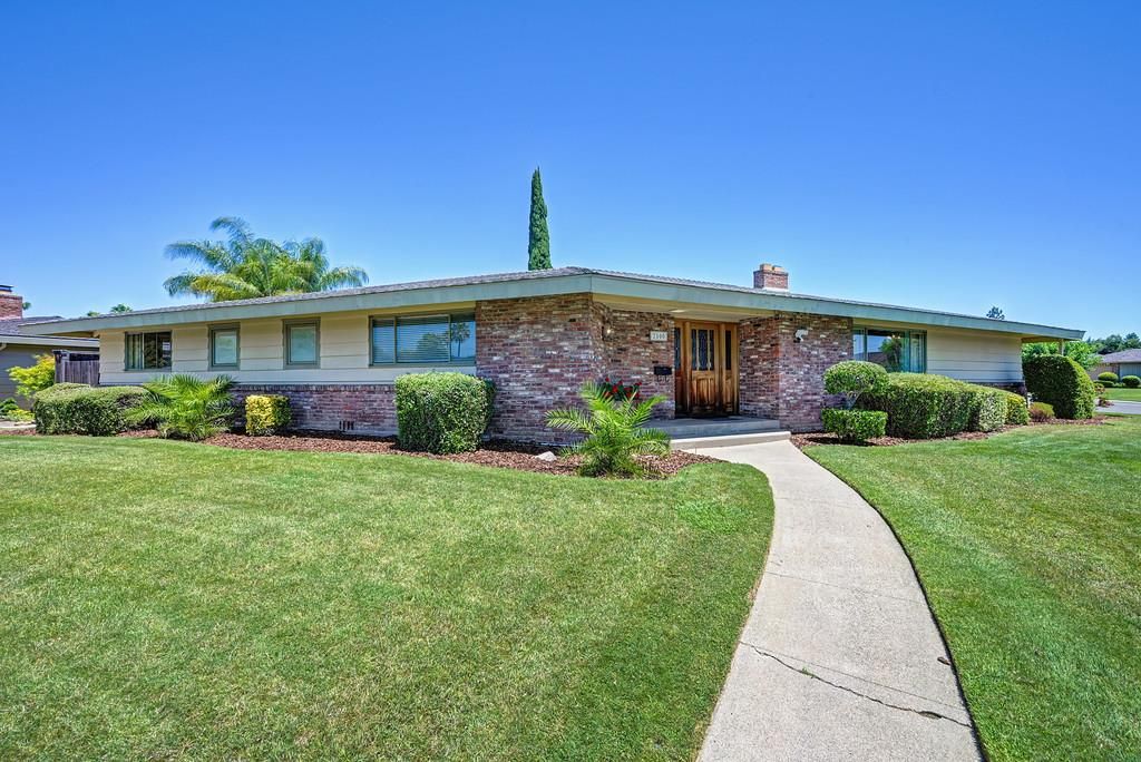 2800 Ashbourne Dr, Sacramento, CA 95821