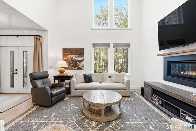 77 Paxton Court, Goshen, CT 06756