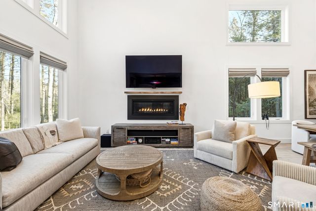 77 Paxton Court, Goshen, CT 06756