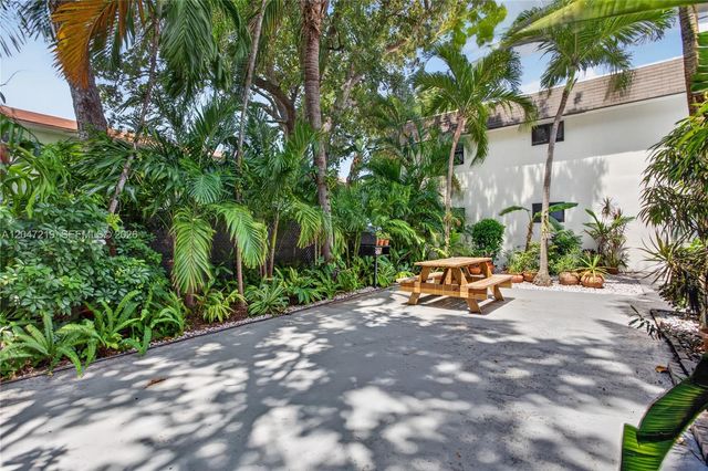615 NE 26th Street 7, Wilton Manors, FL 33305