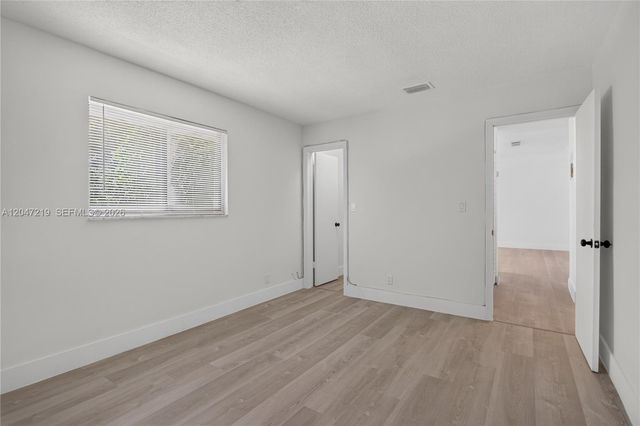 615 NE 26th Street 7, Wilton Manors, FL 33305