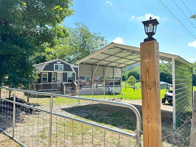 96 Pine Hollow, Hardy, AR 72542