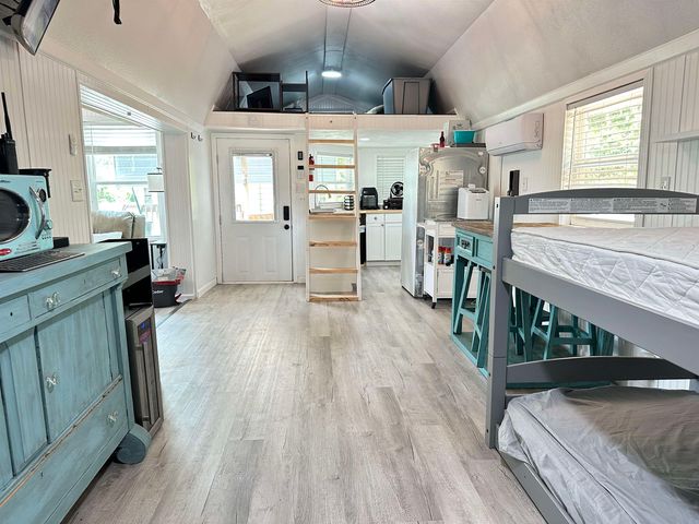 96 Pine Hollow, Hardy, AR 72542