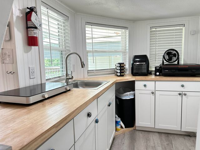 96 Pine Hollow, Hardy, AR 72542